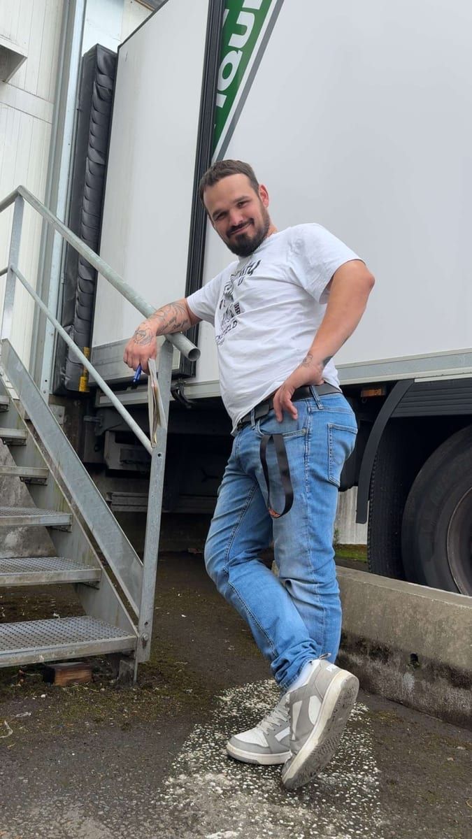 Profil von Hacene, 34 Jahre, Gay in Sanitz (Mecklenburg-Vorpommern)