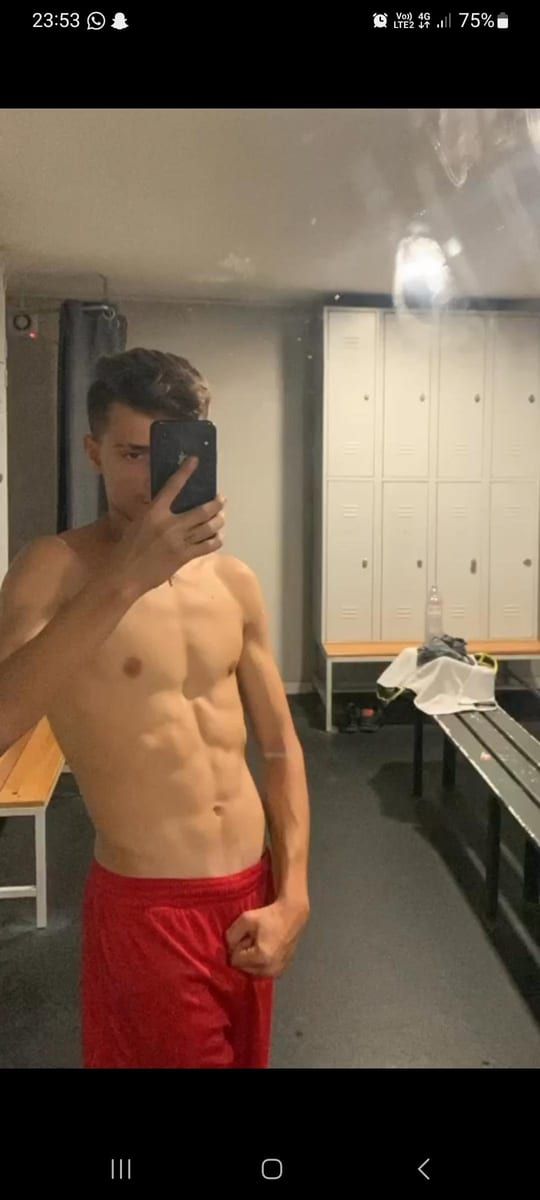 Steven - Gay in Behrenhoff Profil von Steven, 33 Jahre, Gay in Behrenhoff (Mecklenburg-Vorpommern)