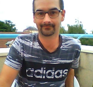 Profil von Houssam, 24 Jahre, Gay in Utecht (Mecklenburg-Vorpommern)