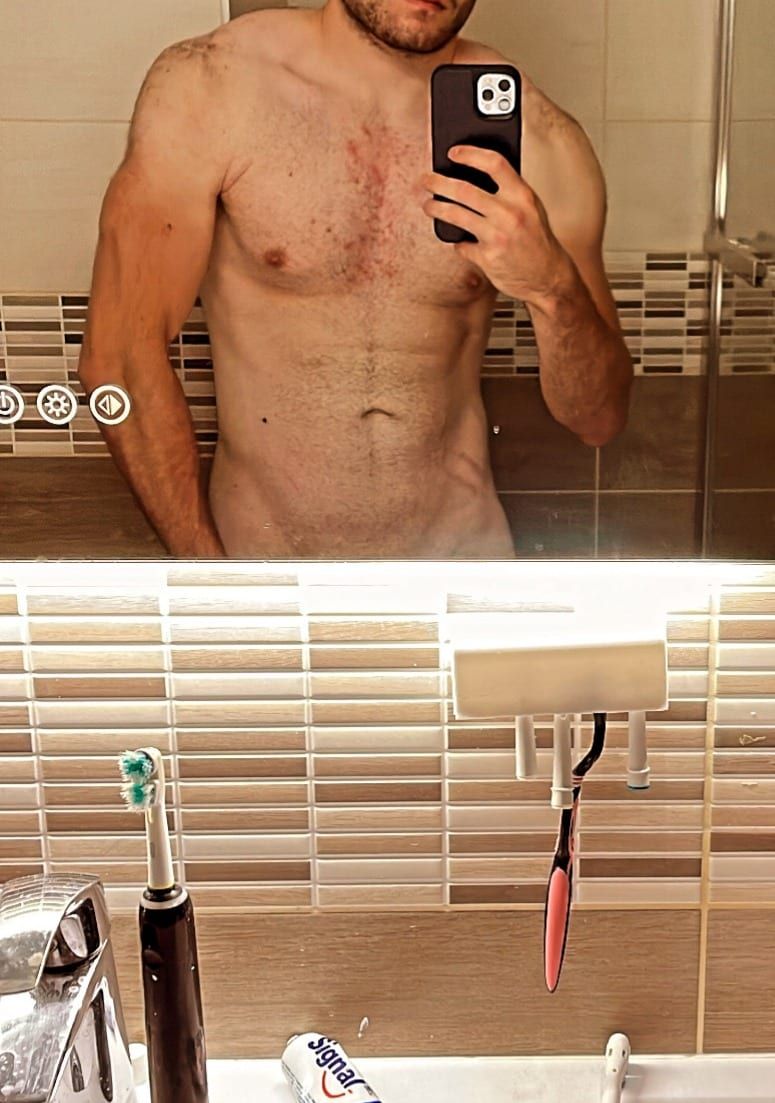 Kerem - Gay in Roggentin Profil von Kerem, 24 Jahre, Gay in Roggentin (Mecklenburg-Vorpommern)