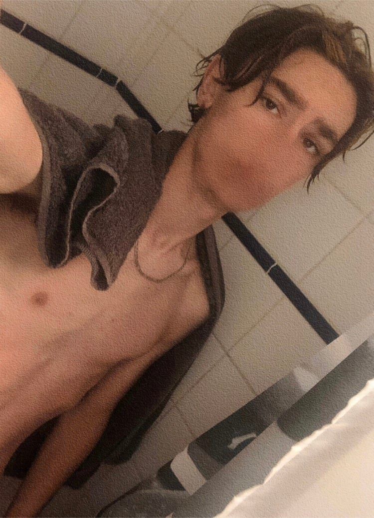 Vaitea - Gay in Userin Profil von Vaitea, 43 Jahre, Gay in Userin (Mecklenburg-Vorpommern)