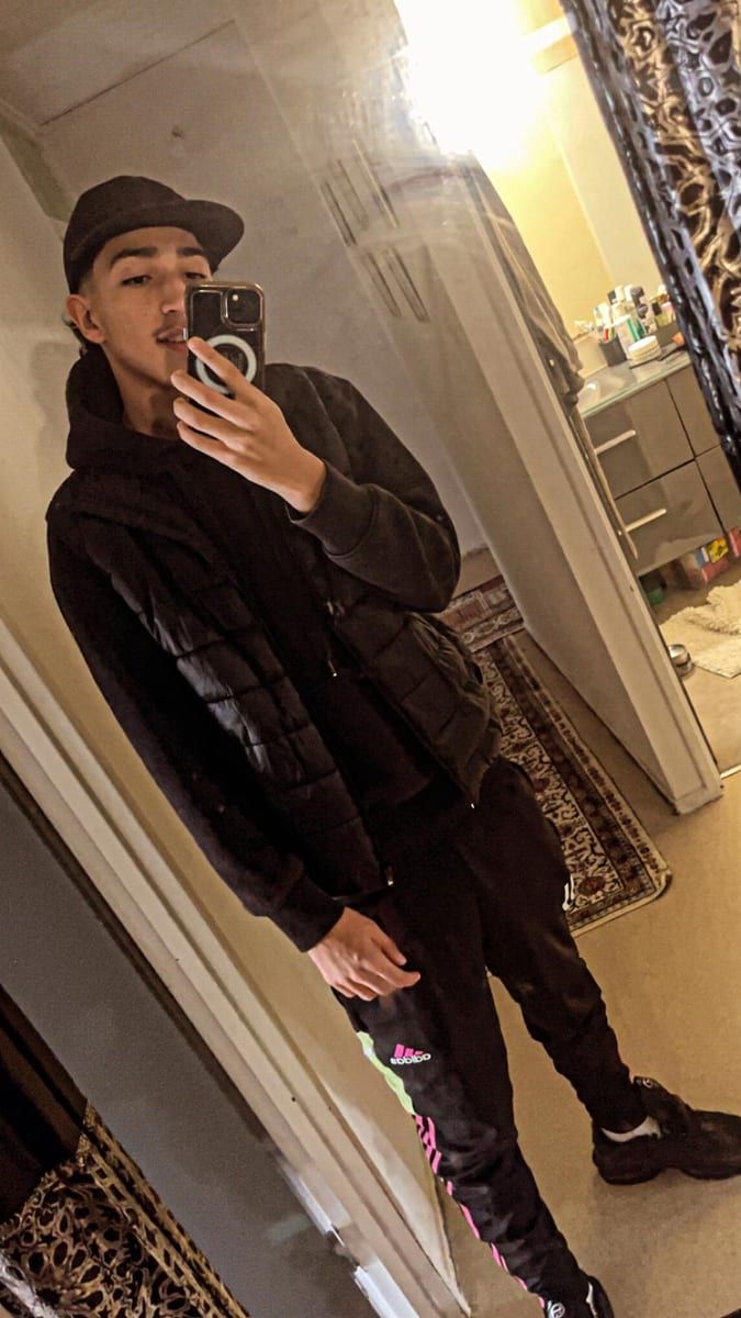 Phanuel - Gay in Gransebieth Profil von Phanuel, 22 Jahre, Gay in Gransebieth (Mecklenburg-Vorpommern)