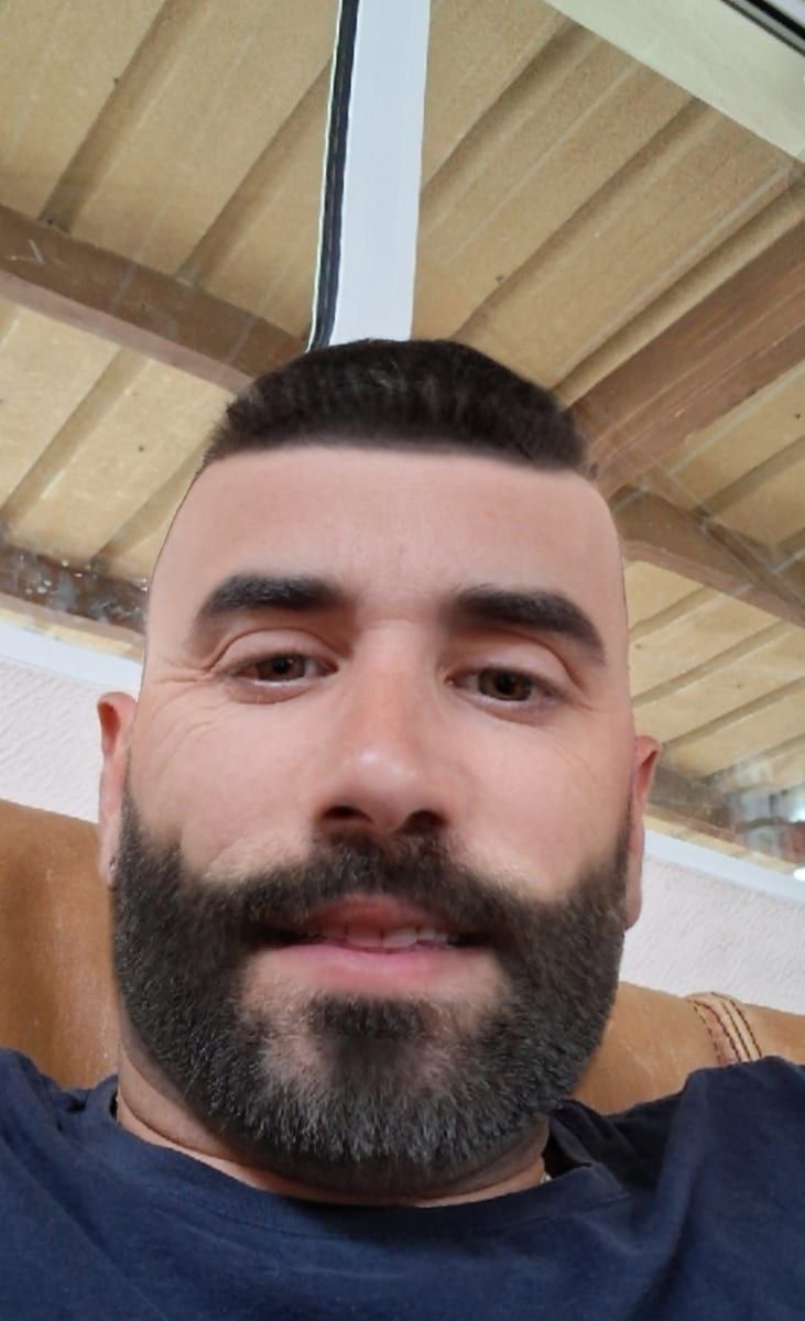 Manoah - Gay in Klausdorf Profil von Manoah, 39 Jahre, Gay in Klausdorf (Mecklenburg-Vorpommern)
