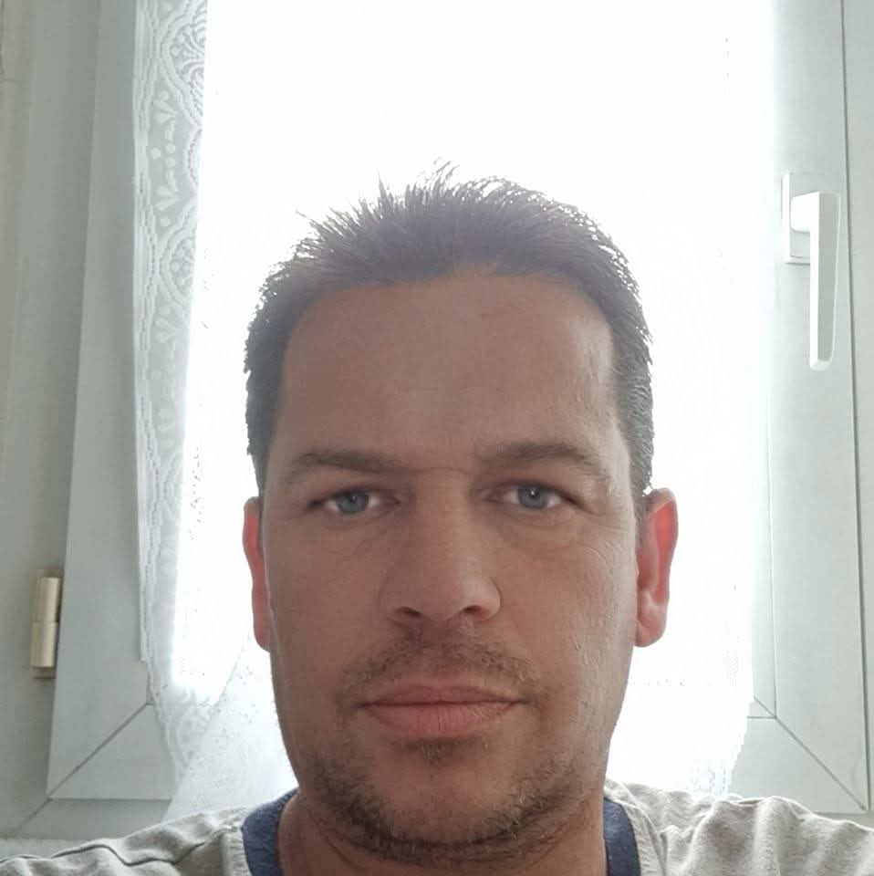 Profil von Islem, 26 Jahre, Gay in Mirow (Mecklenburg-Vorpommern)