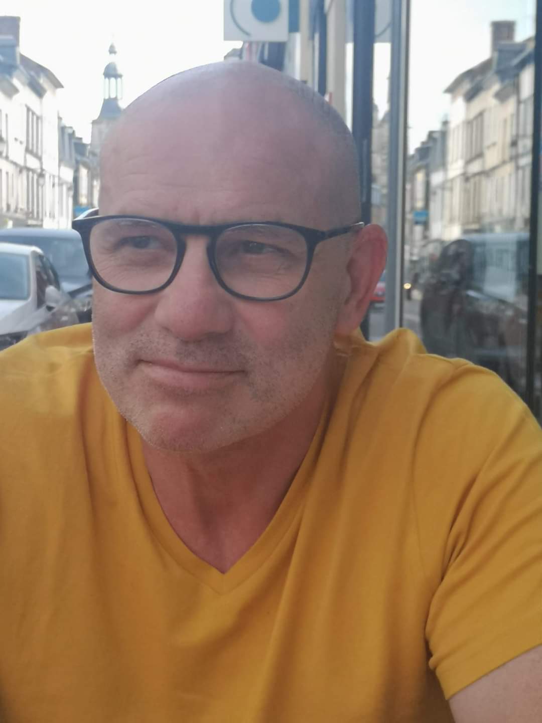 Vito - Gay in Warlitz Profil von Vito, 23 Jahre, Gay in Warlitz (Mecklenburg-Vorpommern)