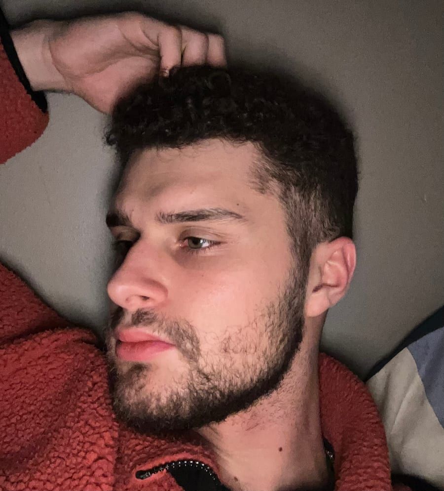 Linus - Gay in Hohen Pritz Profil von Linus, 34 Jahre, Gay in Hohen Pritz (Mecklenburg-Vorpommern)