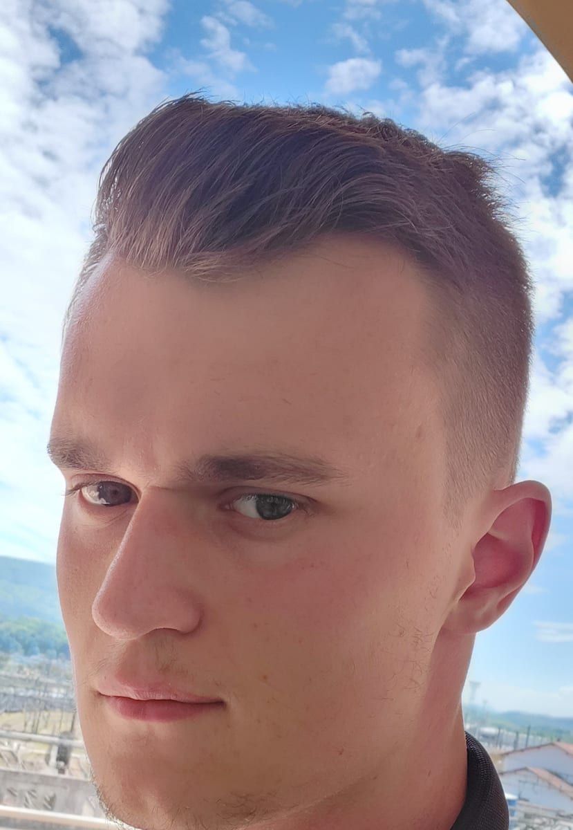 Herminio - Gay in Löcknitz Profil von Herminio, 32 Jahre, Gay in Löcknitz (Mecklenburg-Vorpommern)