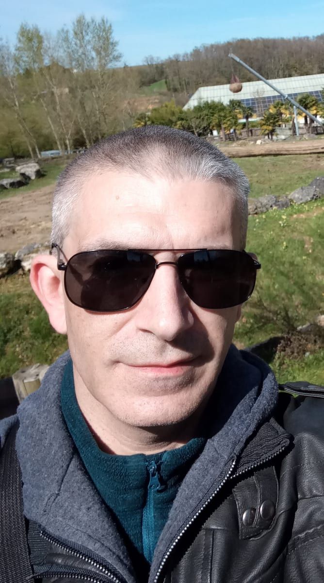 Ryad - Gay in Rögnitz Profil von Ryad, 33 Jahre, Gay in Rögnitz (Mecklenburg-Vorpommern)