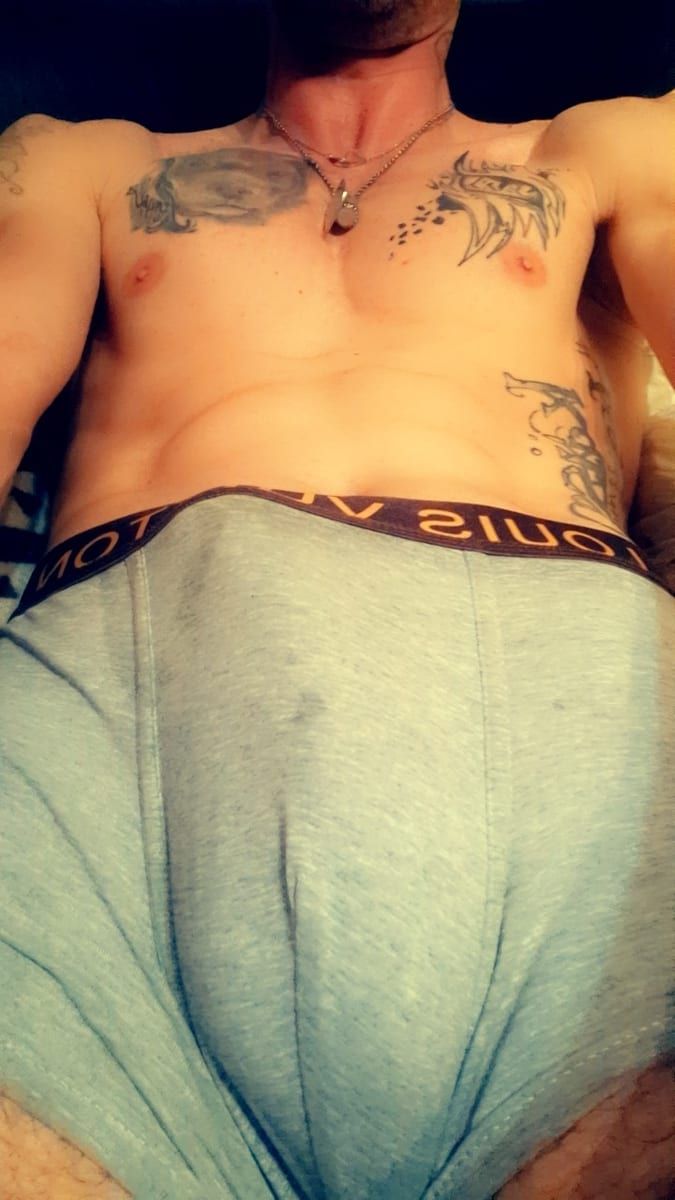 Profil von Mouaad, 40 Jahre, Gay in Sternberg (Mecklenburg-Vorpommern)