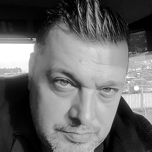 Edouardo - Gay in Prislich Profil von Edouardo, 25 Jahre, Gay in Prislich (Mecklenburg-Vorpommern)