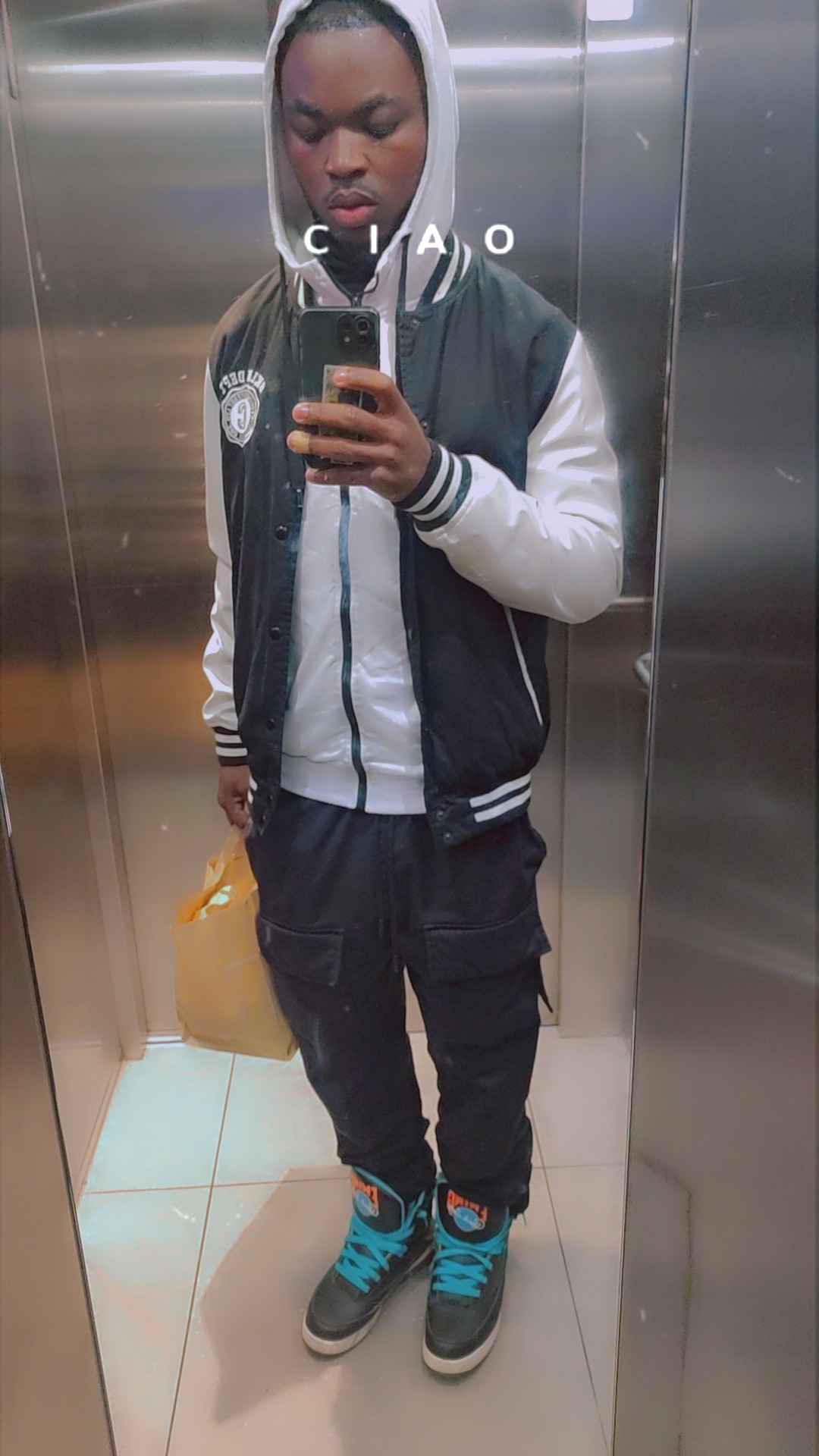 Profil von Aleandro, 30 Jahre, Gay in Weitenhagen (Mecklenburg-Vorpommern)