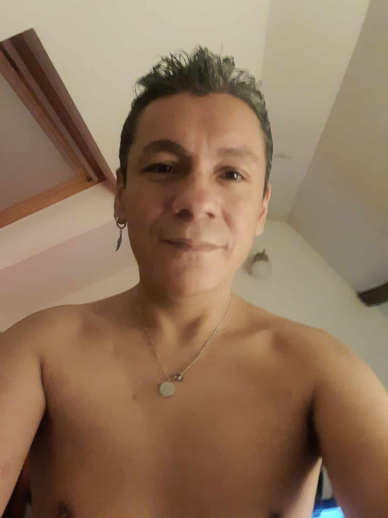 Profil von Sean, 35 Jahre, Gay in Trollenhagen (Mecklenburg-Vorpommern)