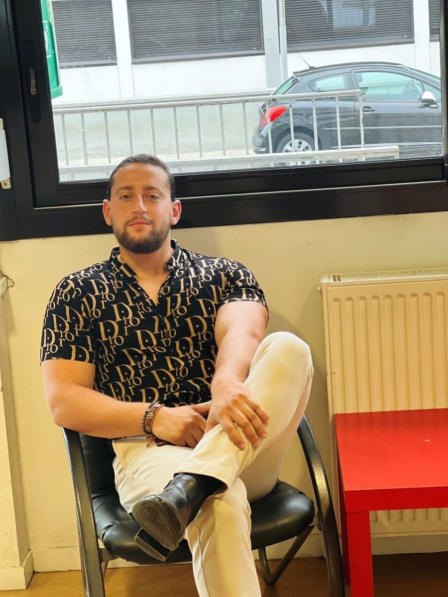 Profil von Aimen, 36 Jahre, Gay in Utecht (Mecklenburg-Vorpommern)