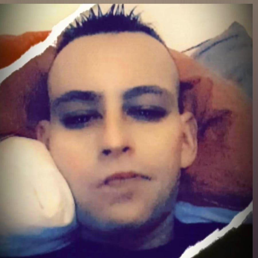 Zeno - Gay in Fünfseen Profil von Zeno, 34 Jahre, Gay in Fünfseen (Mecklenburg-Vorpommern)