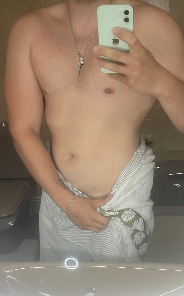 Adolphe - Gay in Gingst Profil von Adolphe, 30 Jahre, Gay in Gingst (Mecklenburg-Vorpommern)