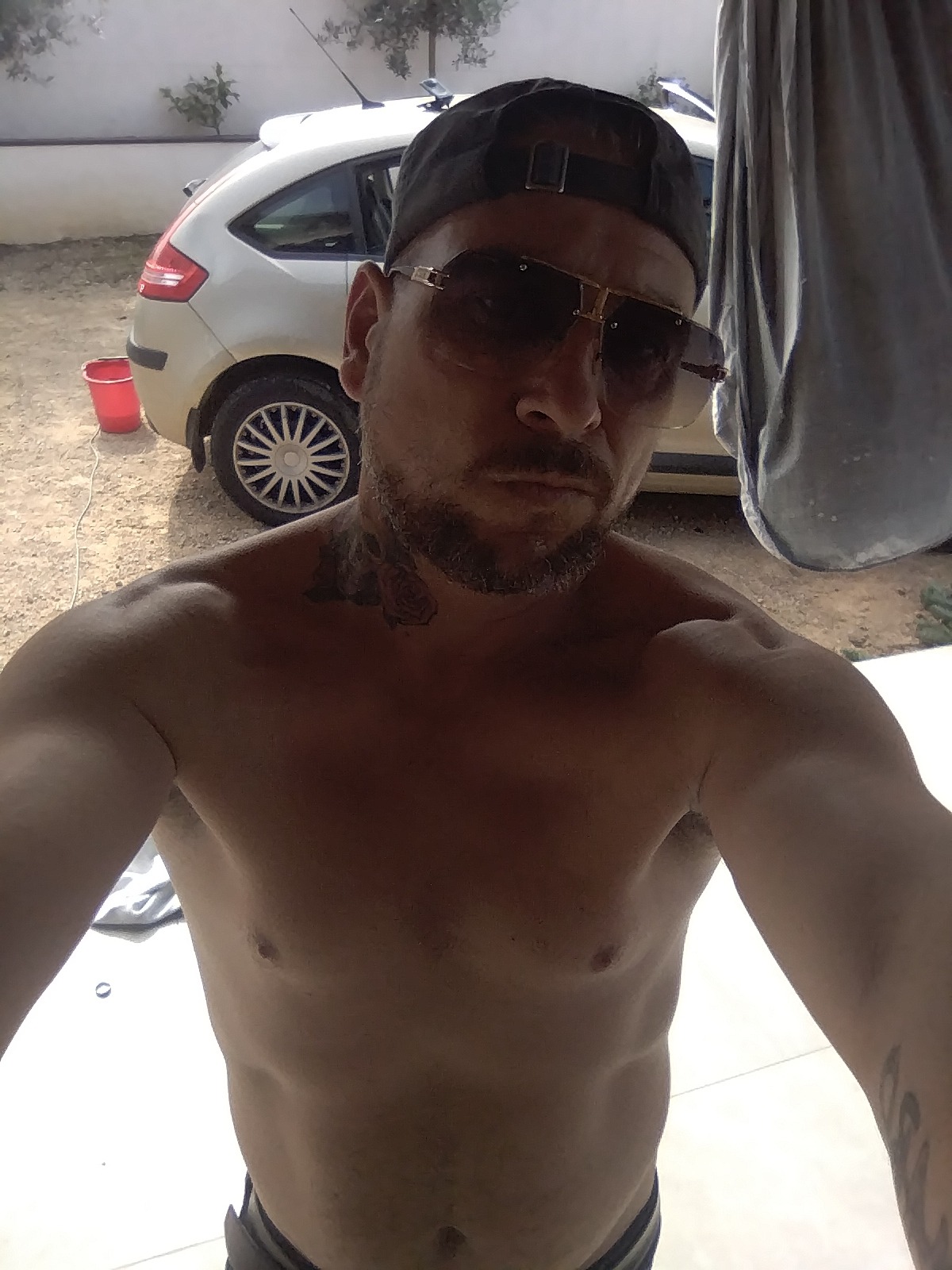 Ours - Gay in Rollwitz Profil von Ours, 38 Jahre, Gay in Rollwitz (Mecklenburg-Vorpommern)