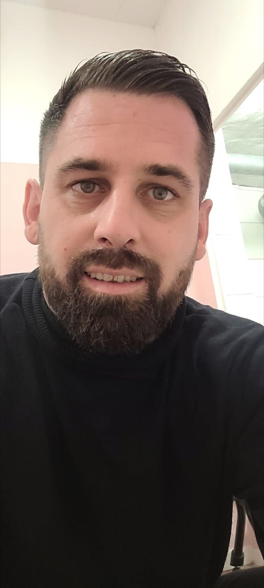 Idrissa - Gay in Warnow Profil von Idrissa, 32 Jahre, Gay in Warnow (Mecklenburg-Vorpommern)
