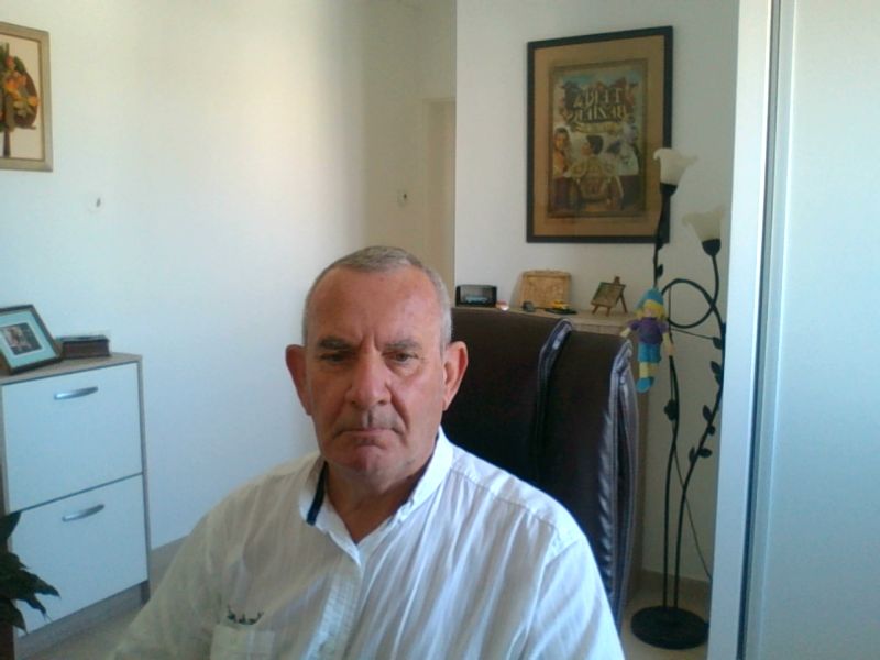 Profil von Redwane, 45 Jahre, Gay in Klein Belitz (Mecklenburg-Vorpommern)