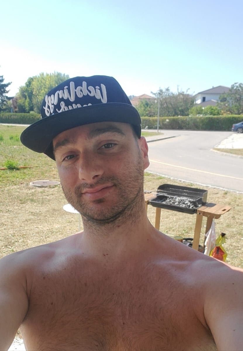 Profil von Helois, 24 Jahre, Gay in Eldetal (Mecklenburg-Vorpommern)