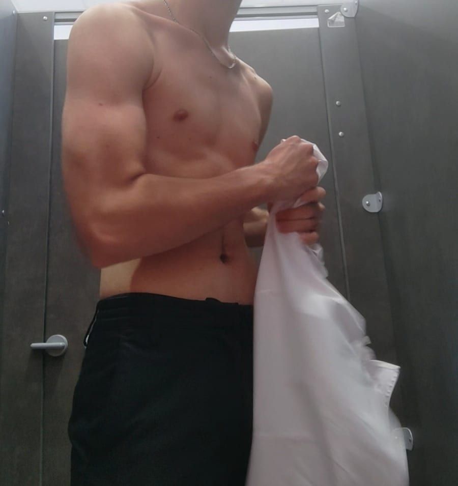 Profil von Josy, 31 Jahre, Gay in Drechow (Mecklenburg-Vorpommern)