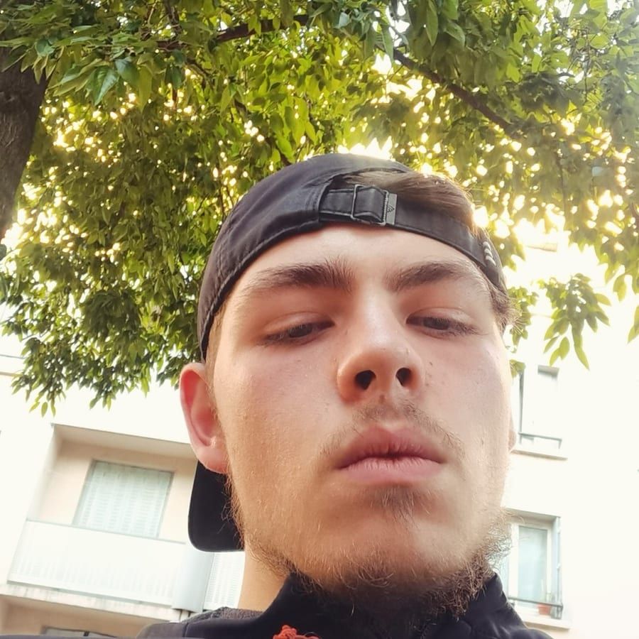 Madassa - Gay in Usedom Profil von Madassa, 36 Jahre, Gay in Usedom (Mecklenburg-Vorpommern)
