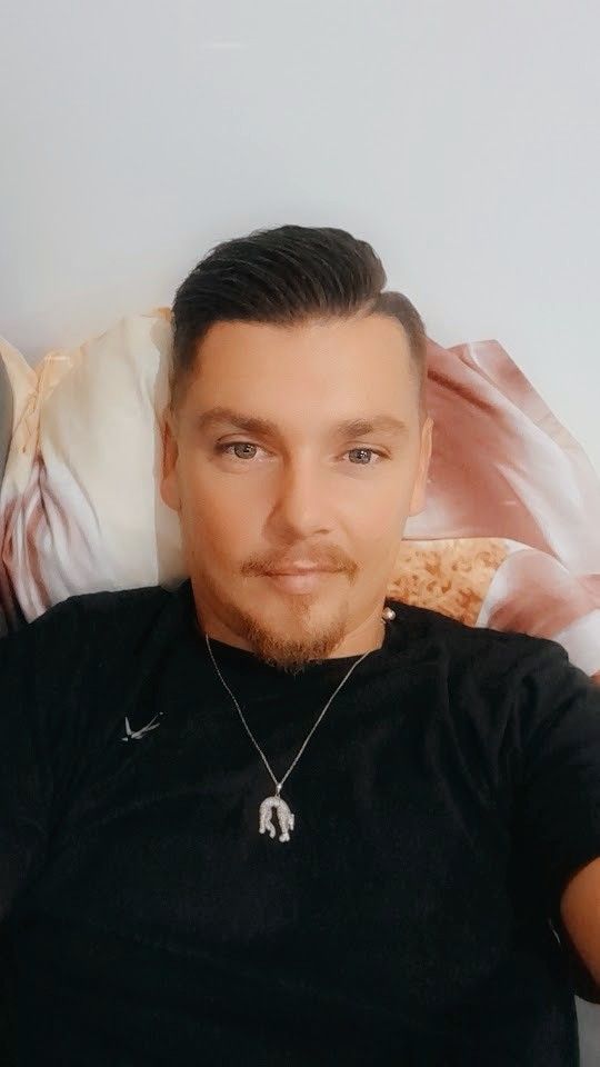 Fredj - Gay in Breege Profil von Fredj, 27 Jahre, Gay in Breege (Mecklenburg-Vorpommern)