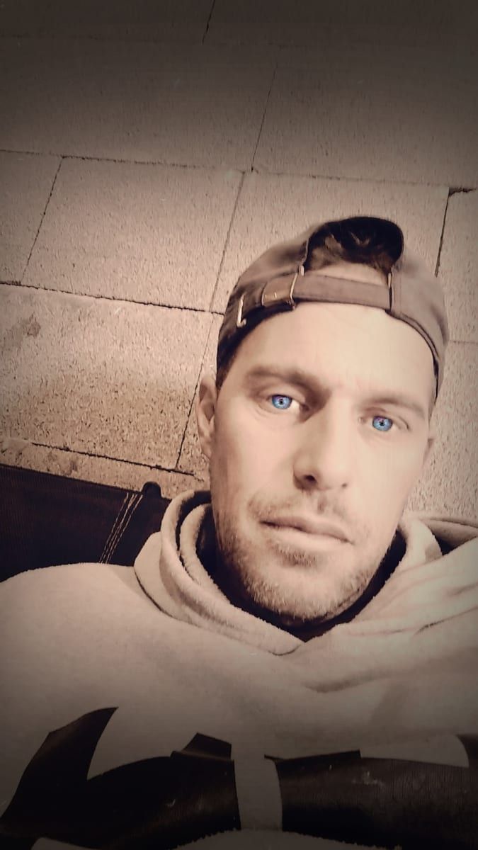 Matthys - Gay in Prislich Profil von Matthys, 23 Jahre, Gay in Prislich (Mecklenburg-Vorpommern)